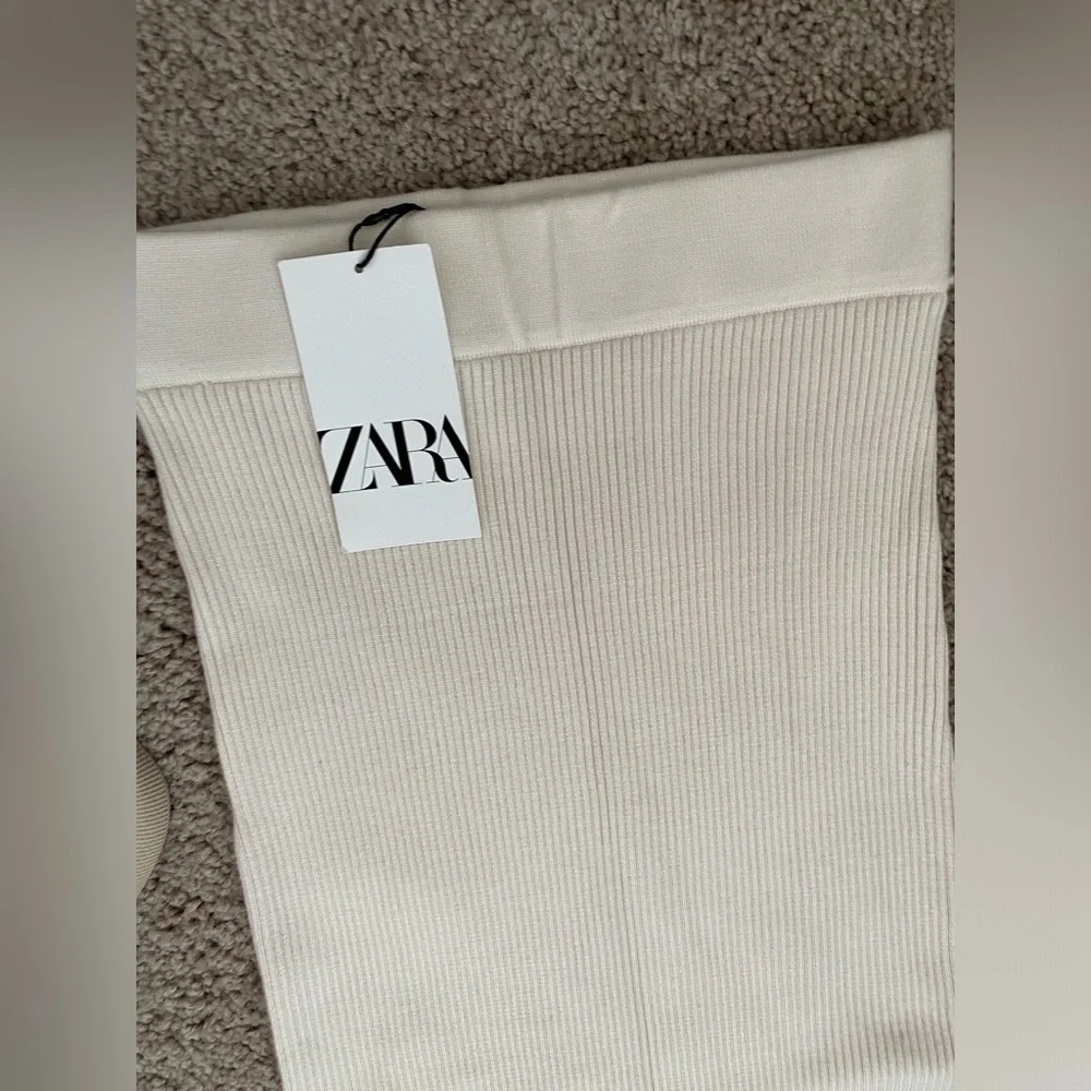 Zara ribbed KNIT stretch pencil midi skirt in Ecru cream neutral size S  NWT